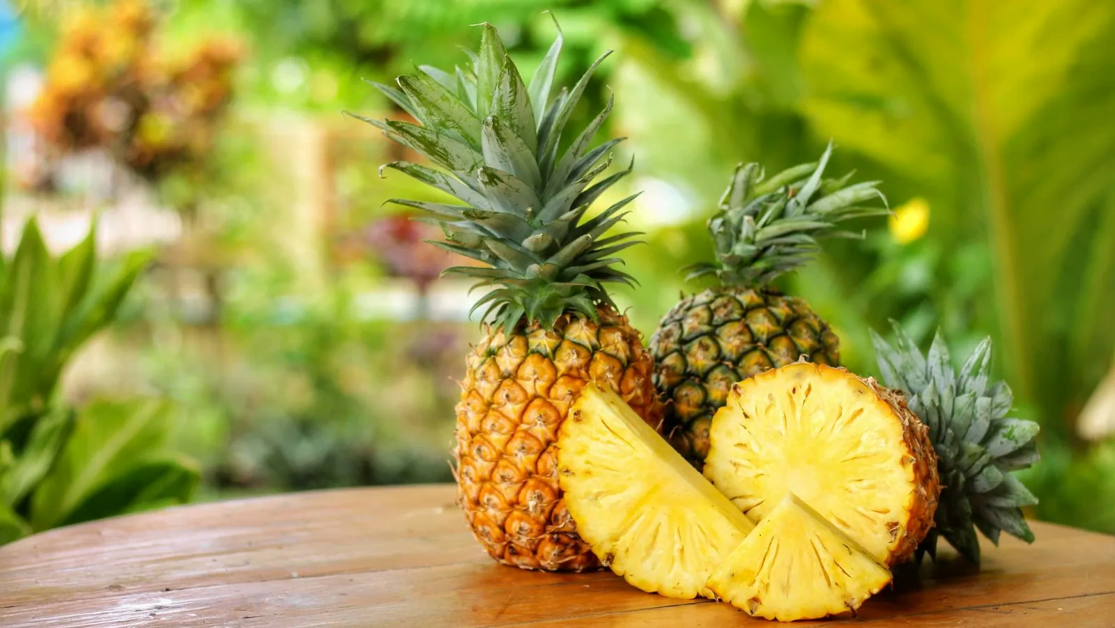 The Prickly yet Captivating Pineapple - Unveiling its Fascinating History, Cultural Significance, and Food Science