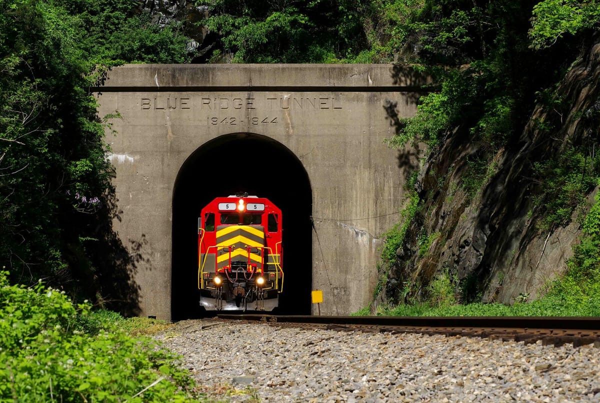 Exploring Virginia's Coastal Charm by Train - A Traveler's Guide