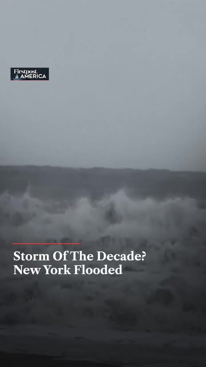 Nor'easter Flooding: New Yorkers Kayak Streets