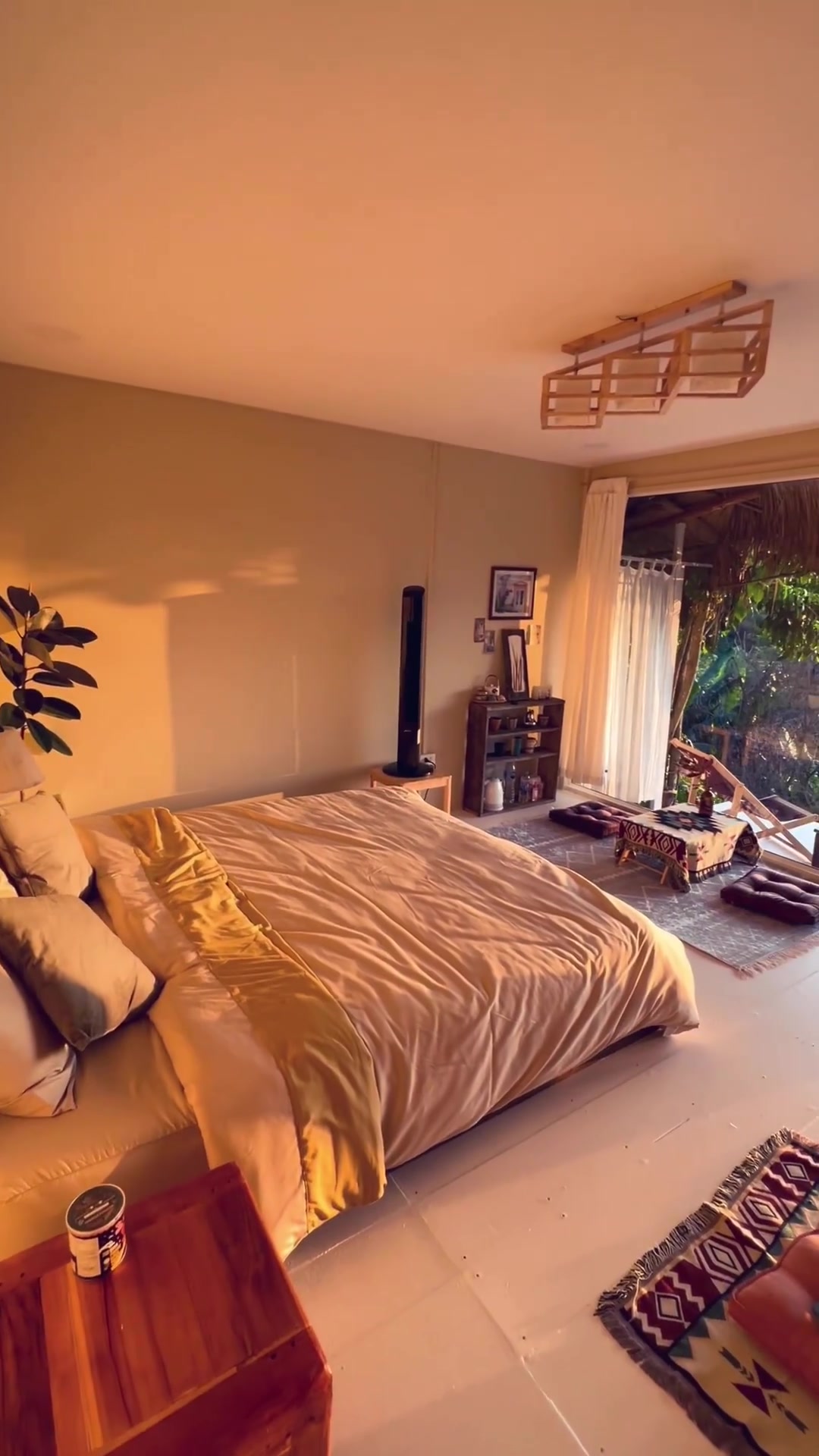 Tropical Bedroom Design with Thatched Roof