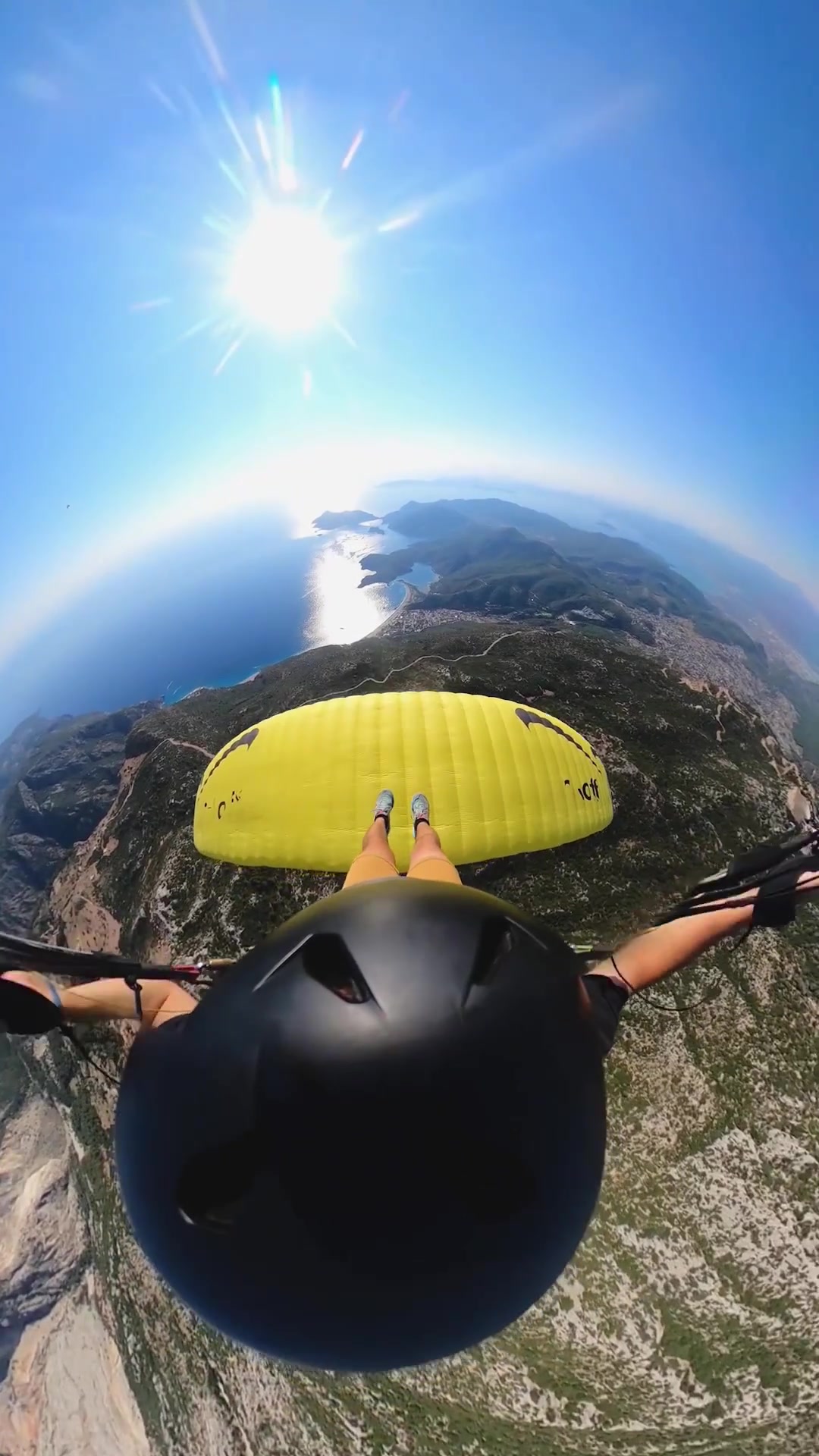 Paragliding Coastal Adventure: Aerial Views