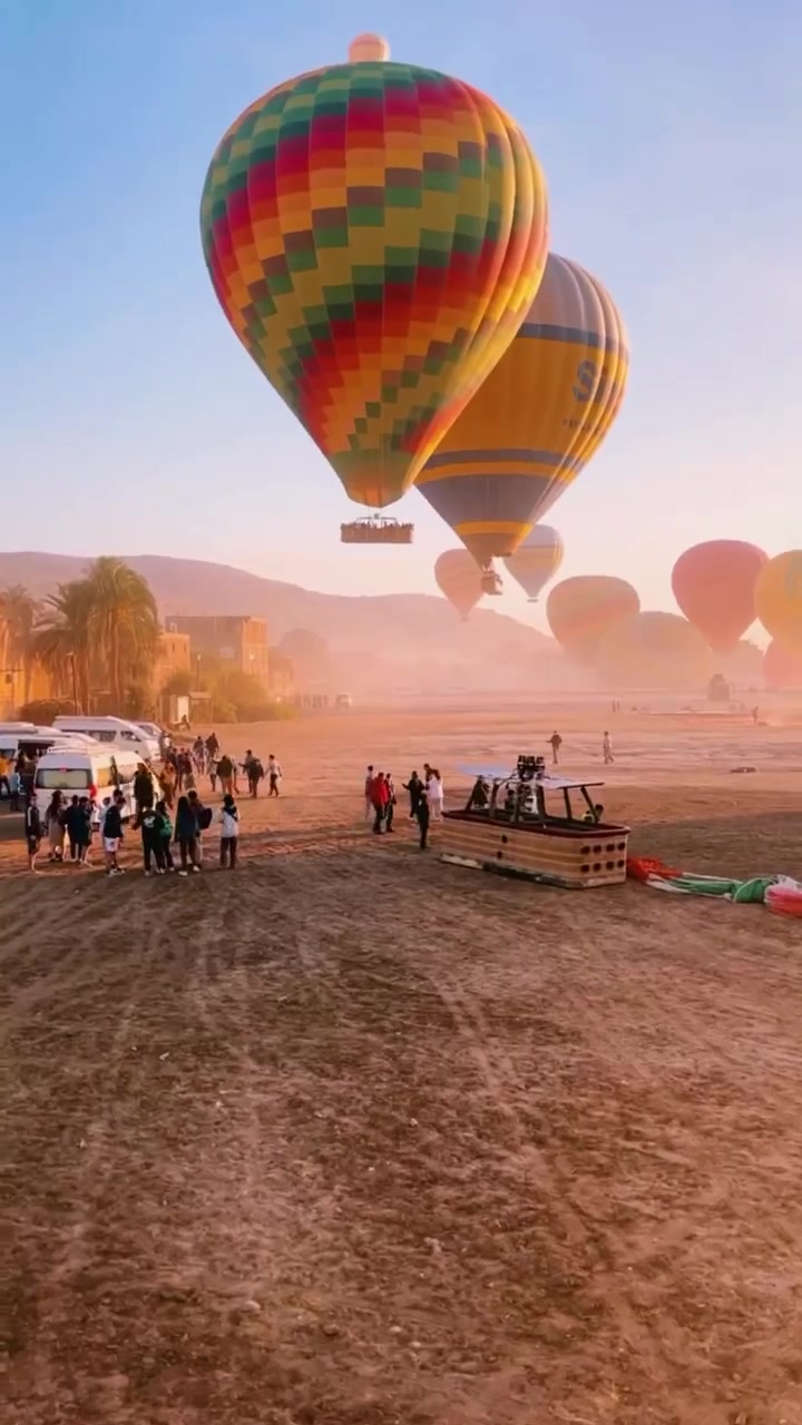 Hot Air Balloon Ride Over Luxor, Egypt