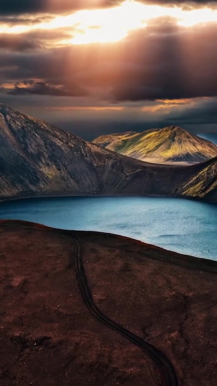 Mountainous Lake Landscape: Aerial View