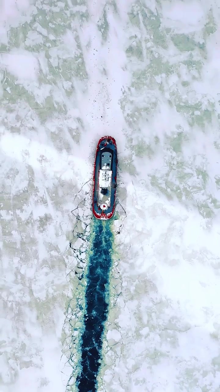 Icebreaker Ship Operations in Polar Regions