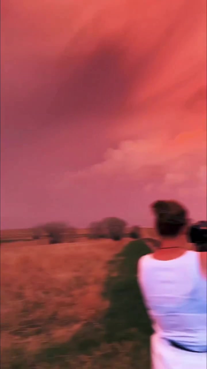 Sunset Photography Tips: Using a Tripod for Stability