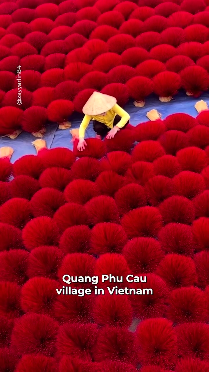 Quang Phu Cao Village's Traditional Incense Craft