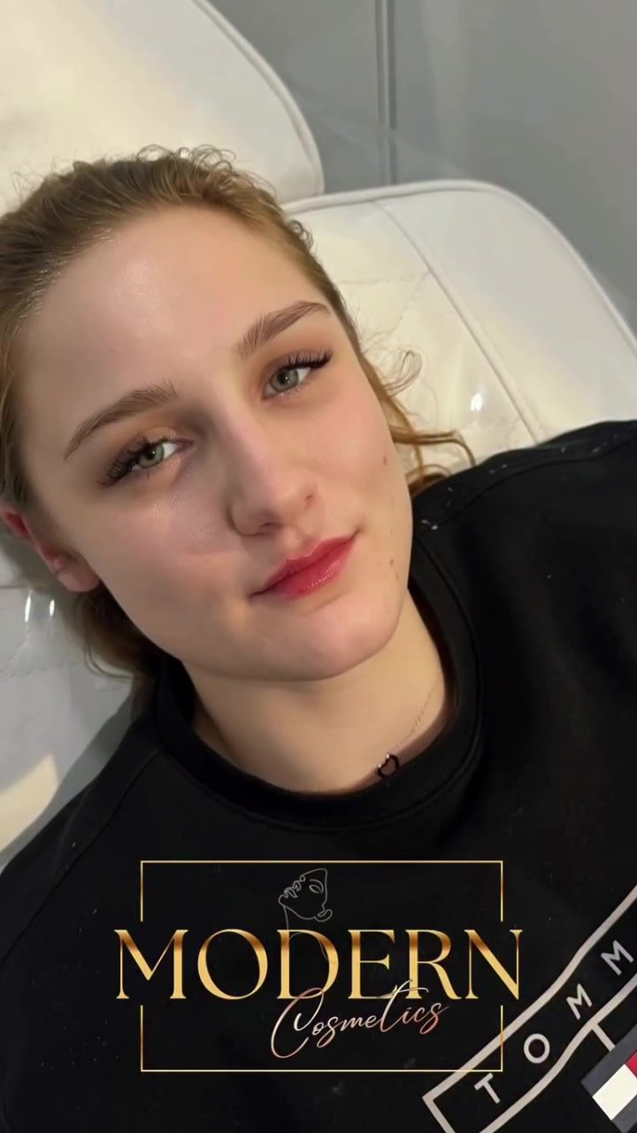 Modern Cosmetics Personalized Consultation for Your Unique Look