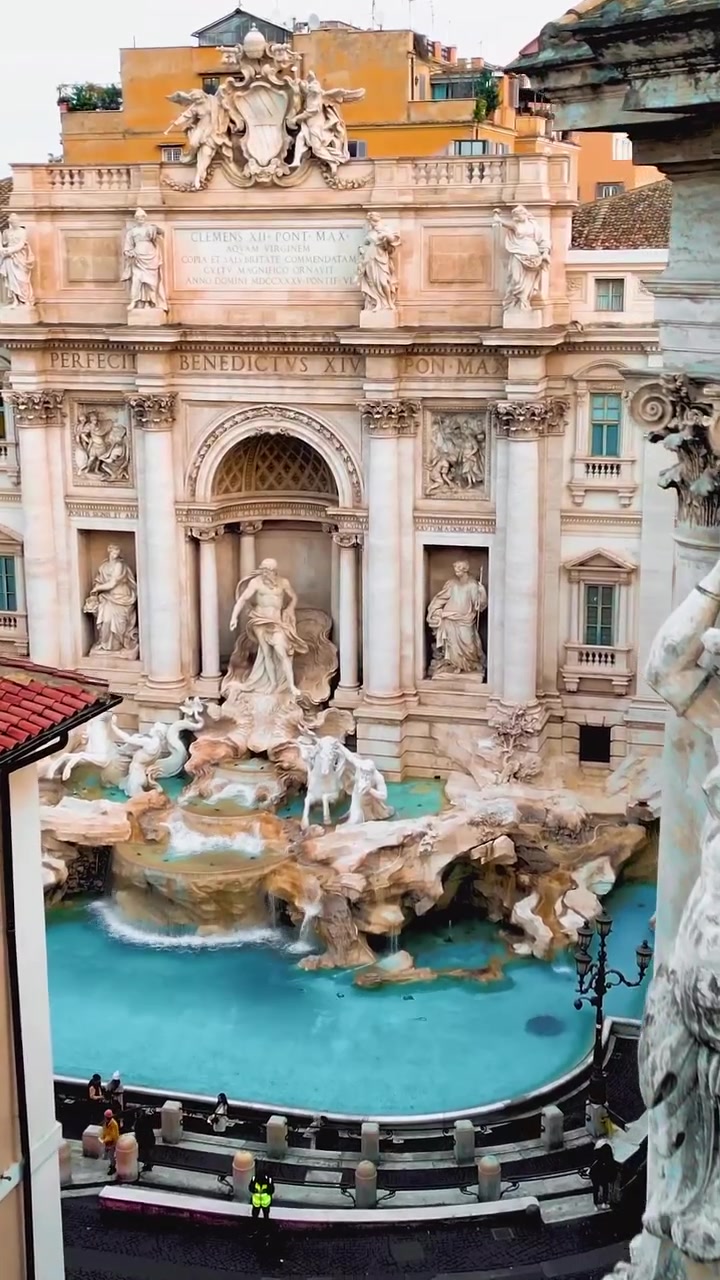 Trevi Fountain Rome: Iconic Baroque Architecture