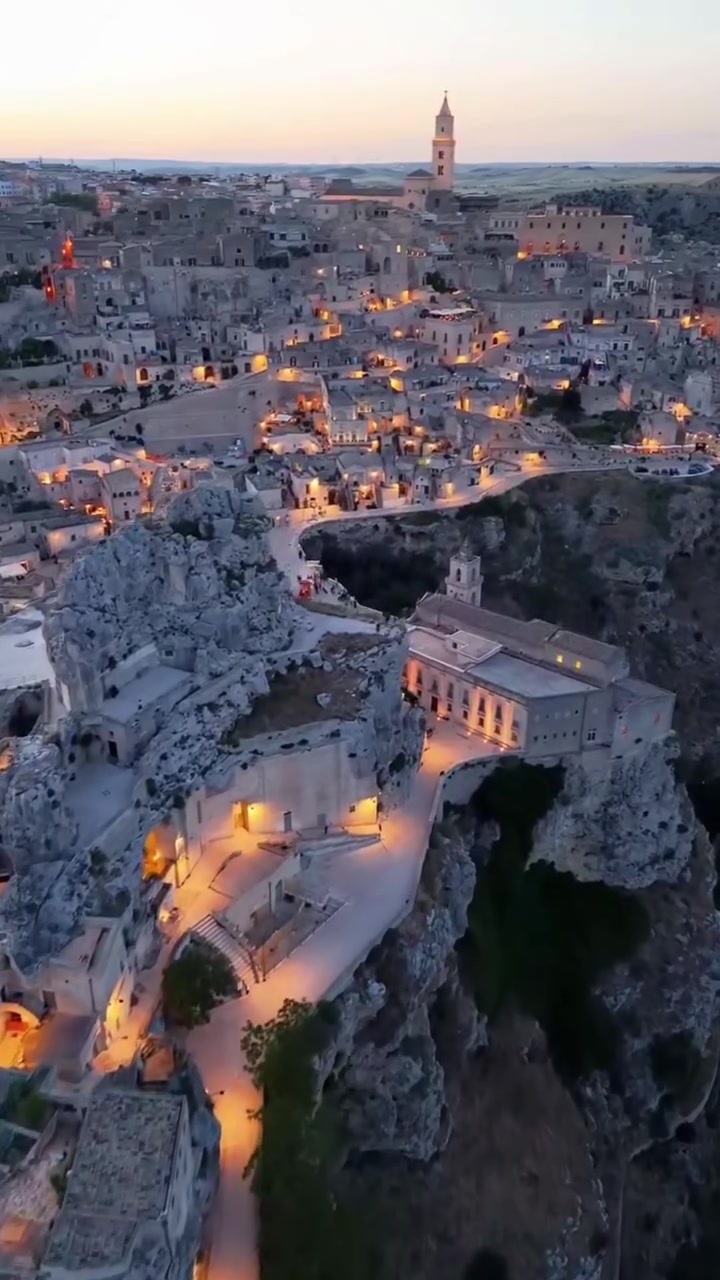 Matera Italy: Ancient Town's Stunning Landscape