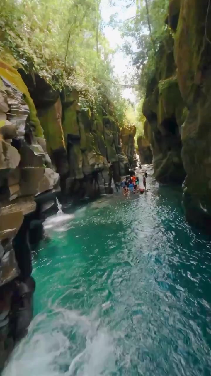 Cañon Macho de Monte: Panama's Stunning Canyon Adventure