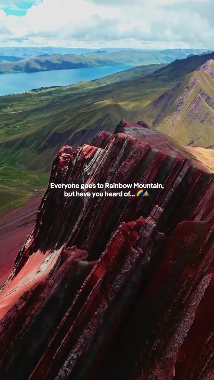 Discover Vibrant Pallay Punchu: Your New Rainbow Mountain