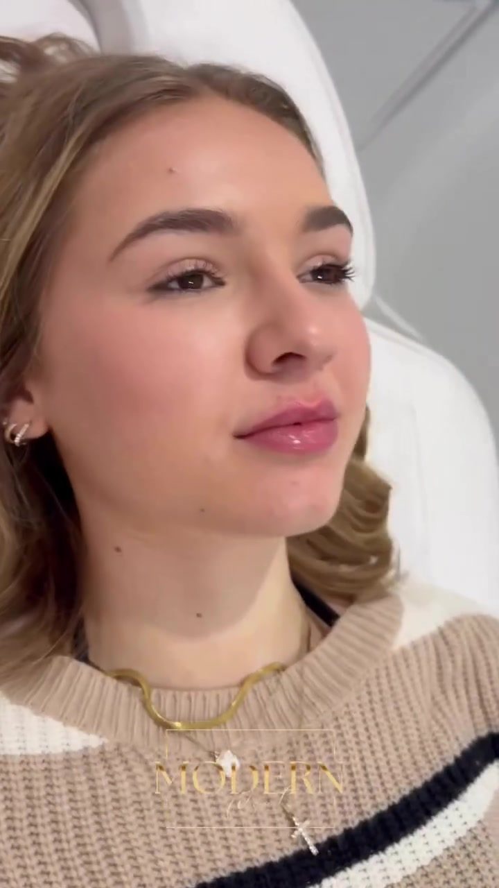 Modern Cosmetics: Elevate Your Look with Personalized Lip Gloss