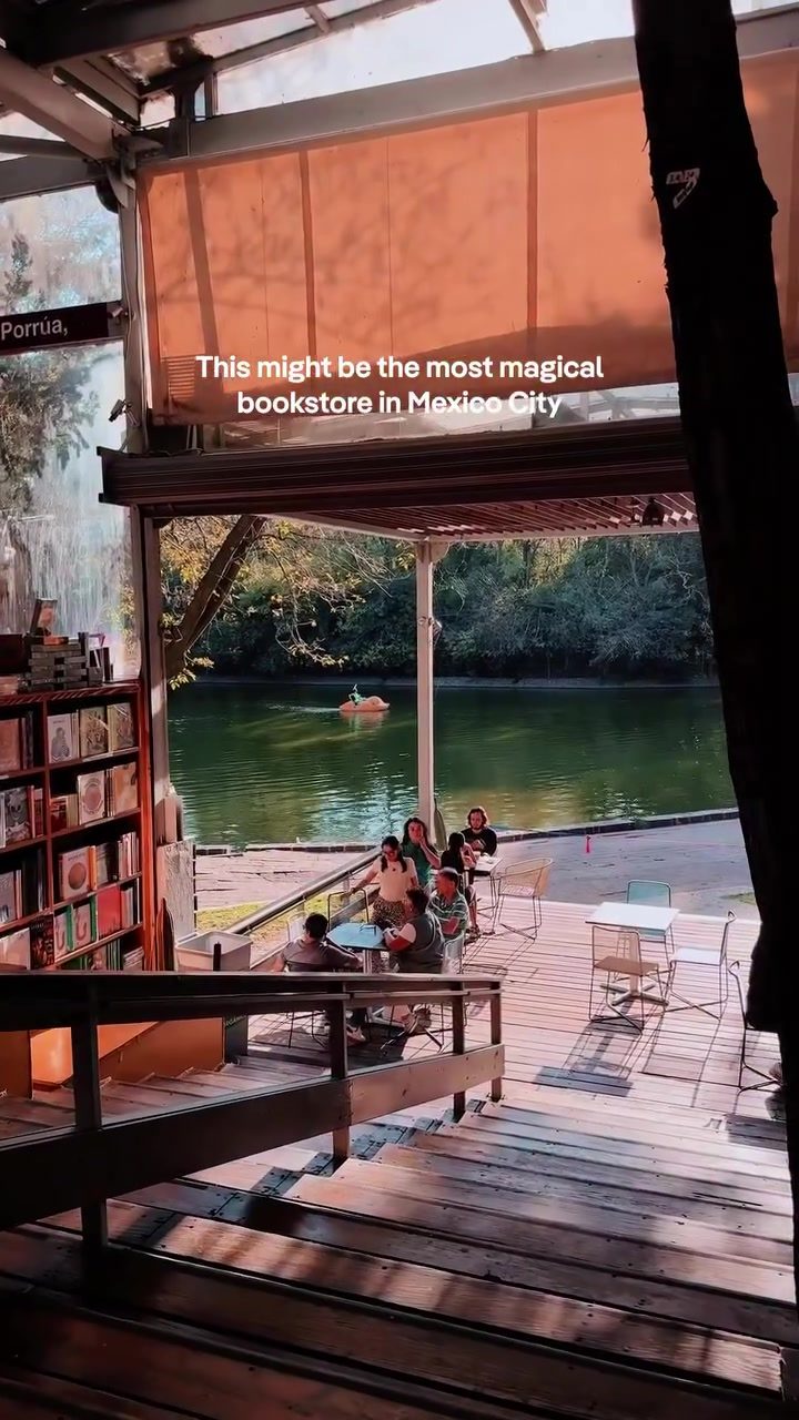 Discover the Enchanting Librería Porrúa in Mexico City