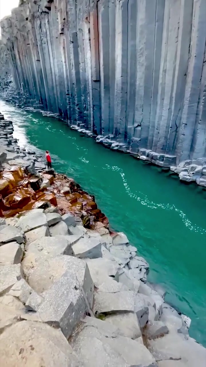 Iceland's Stunning Landscapes in Summer