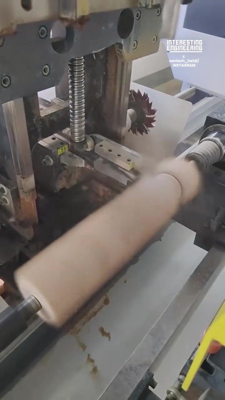 Wood Turning Machine: Crafting Intricate Decor