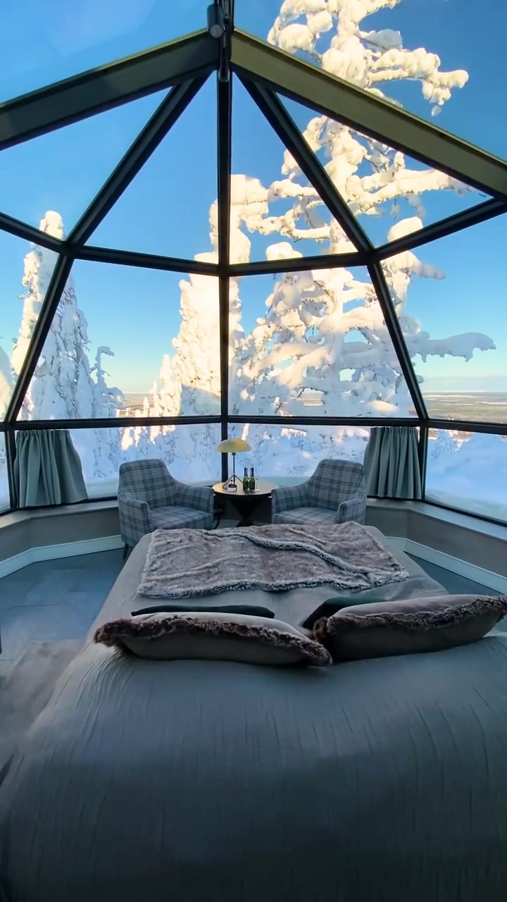 Luxury Igloo Hotel Rooms: Unique Geodesic Dome Stays
