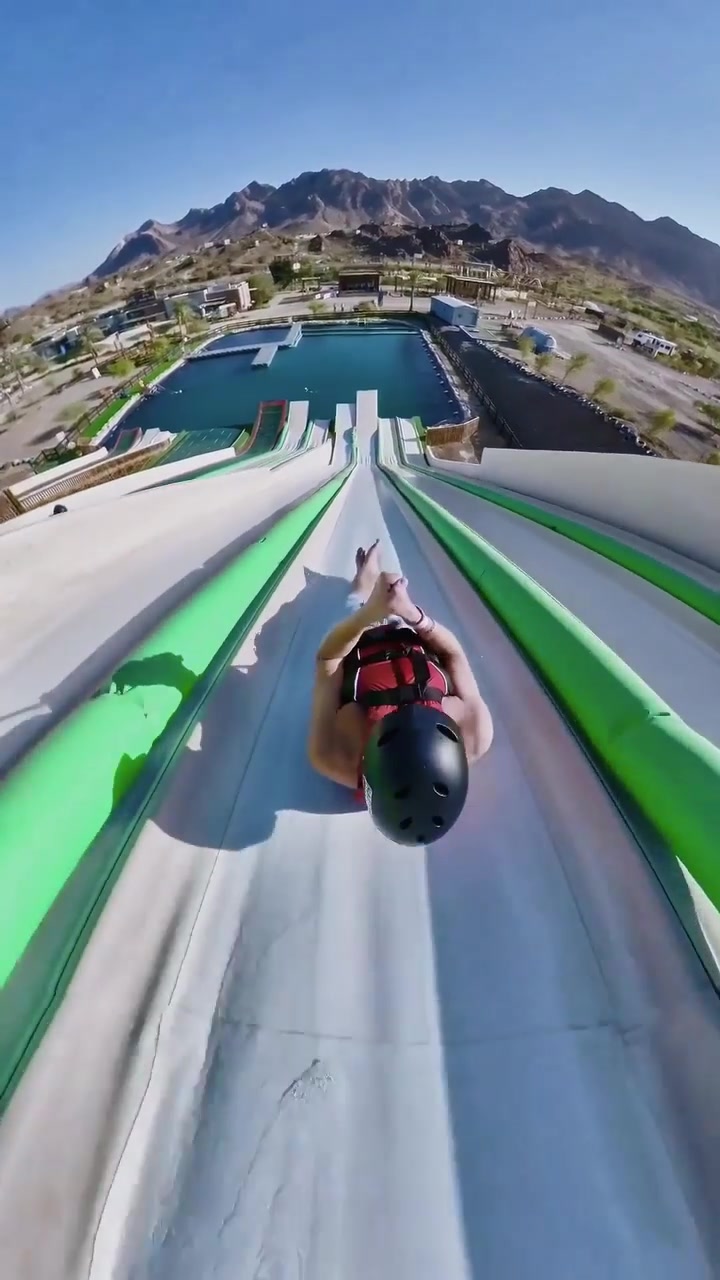 Dubai Water Slide Jump: Slip 'n' Fly Drop Thrills