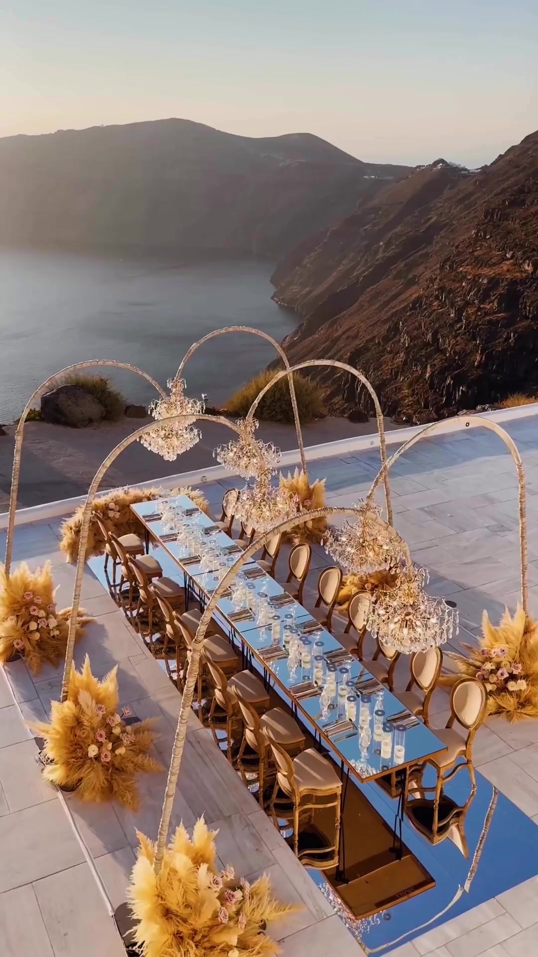 Santorini Luxury Wedding Table Setup