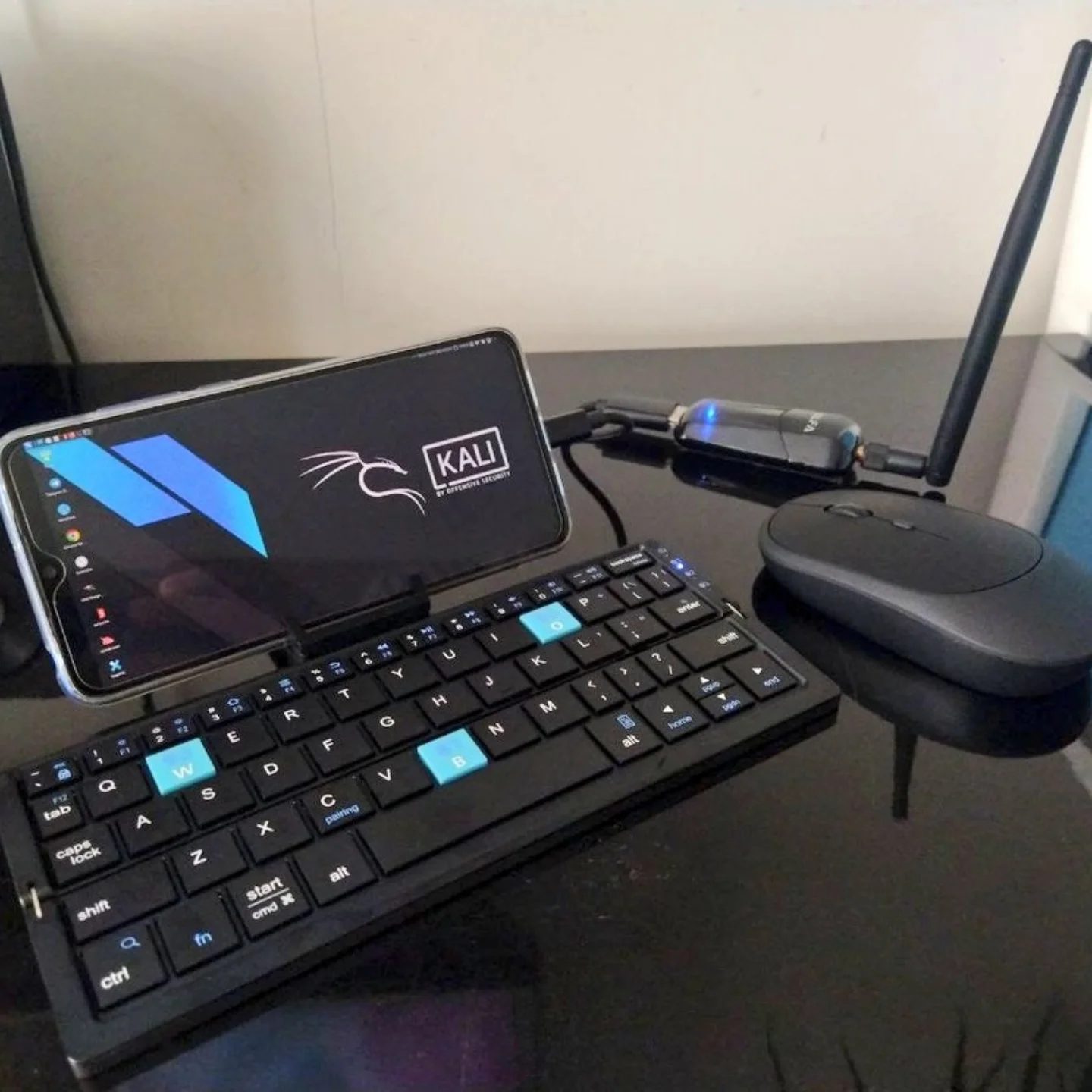 Exclusive Interview: Kali NetHunter Developer Talks Mobile Hacking