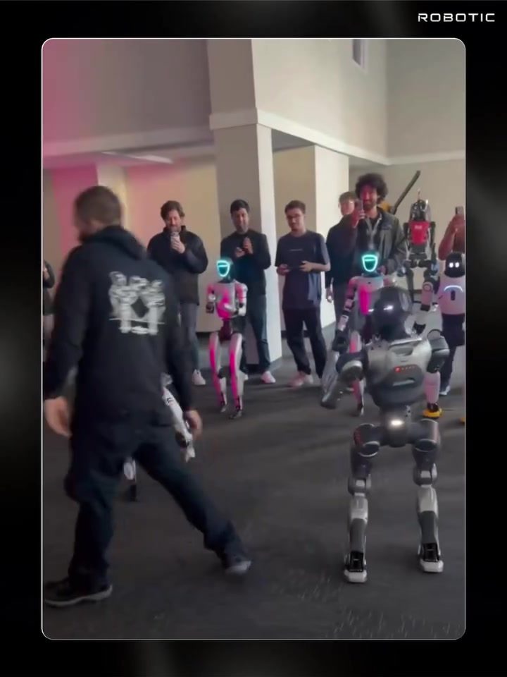 Humanoid Robotics Demo: VR-Controlled Bots in Action