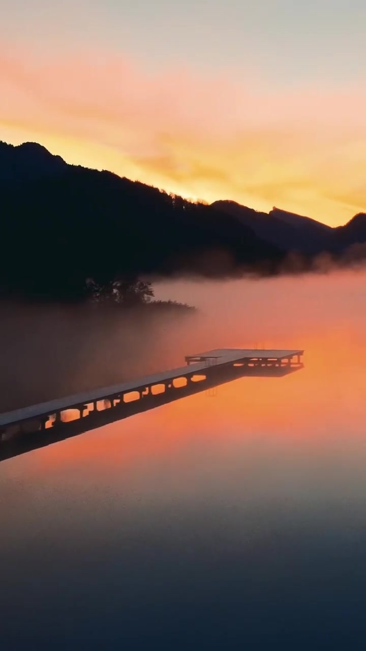 Lake Fuschl Sunset: Austria's Enchanting Evening View