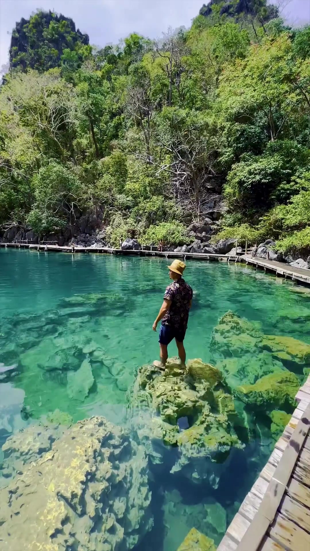 Kayangan Lake: Coron's Crystal-Clear Paradise