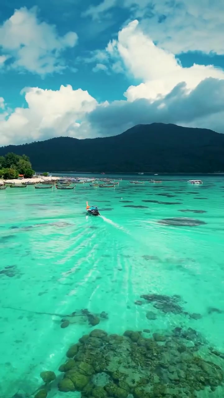 Koh Lipe's Turquoise Waters and Tropical Beaches