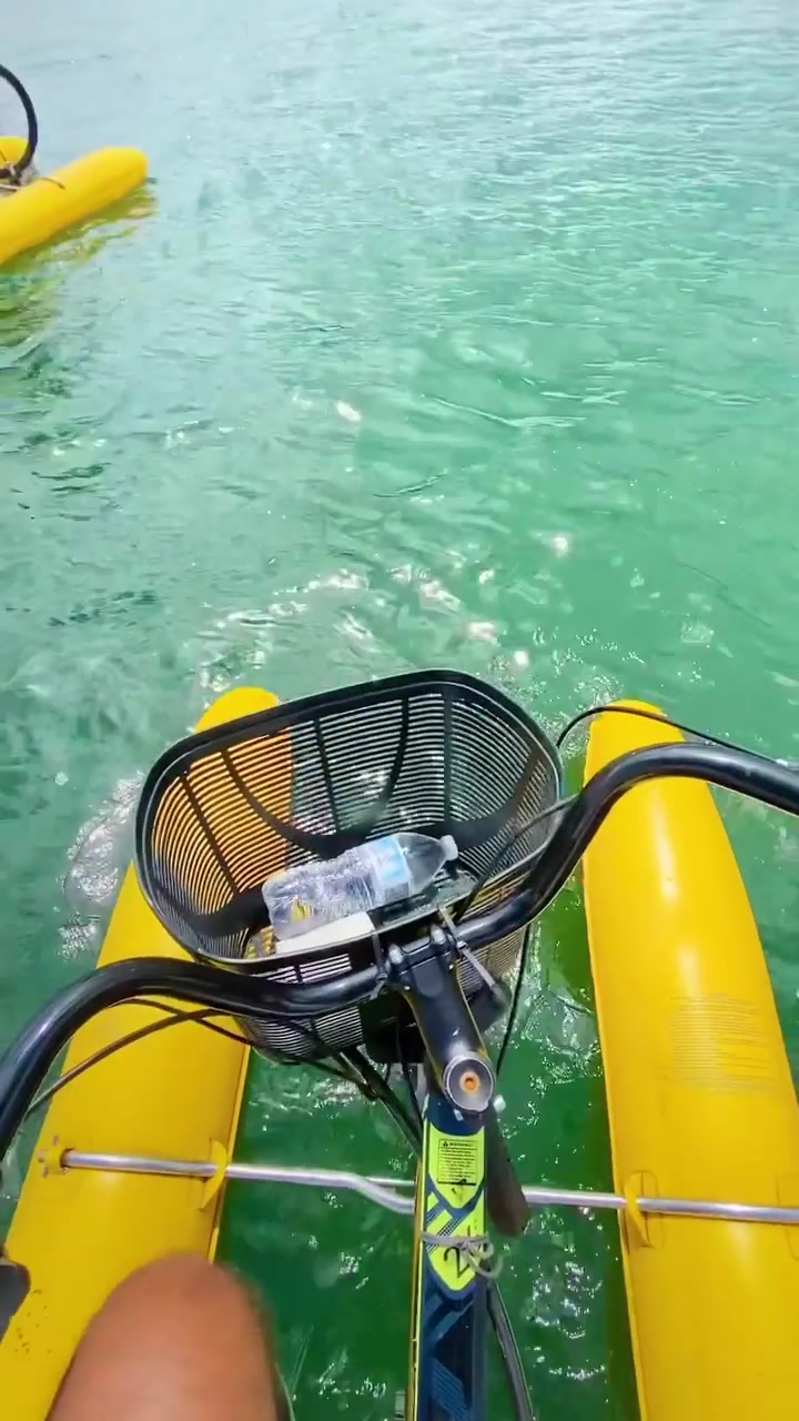 Floating Bicycle: Cycling on Water with Pontoons
