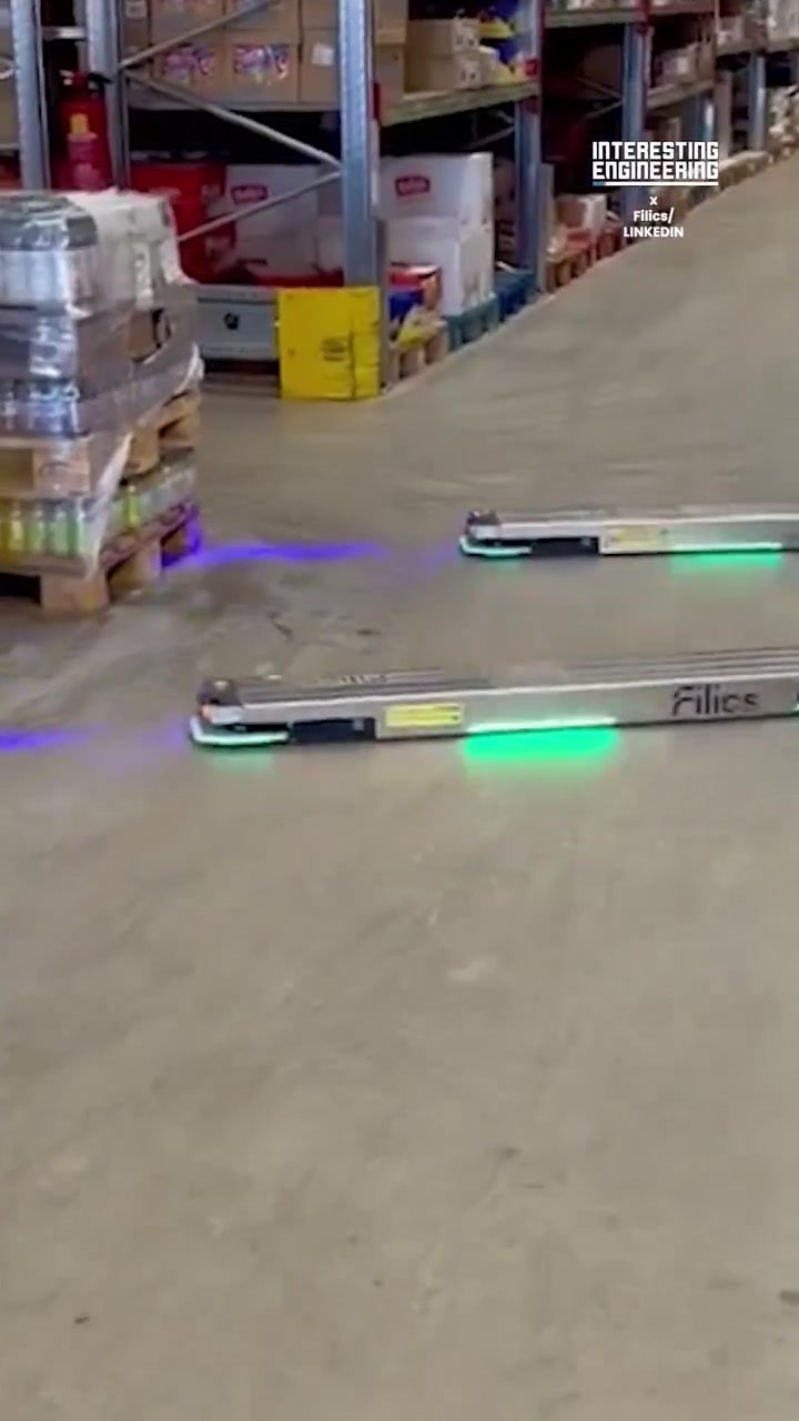 Autonomous Robots Transforming Warehouse Logistics