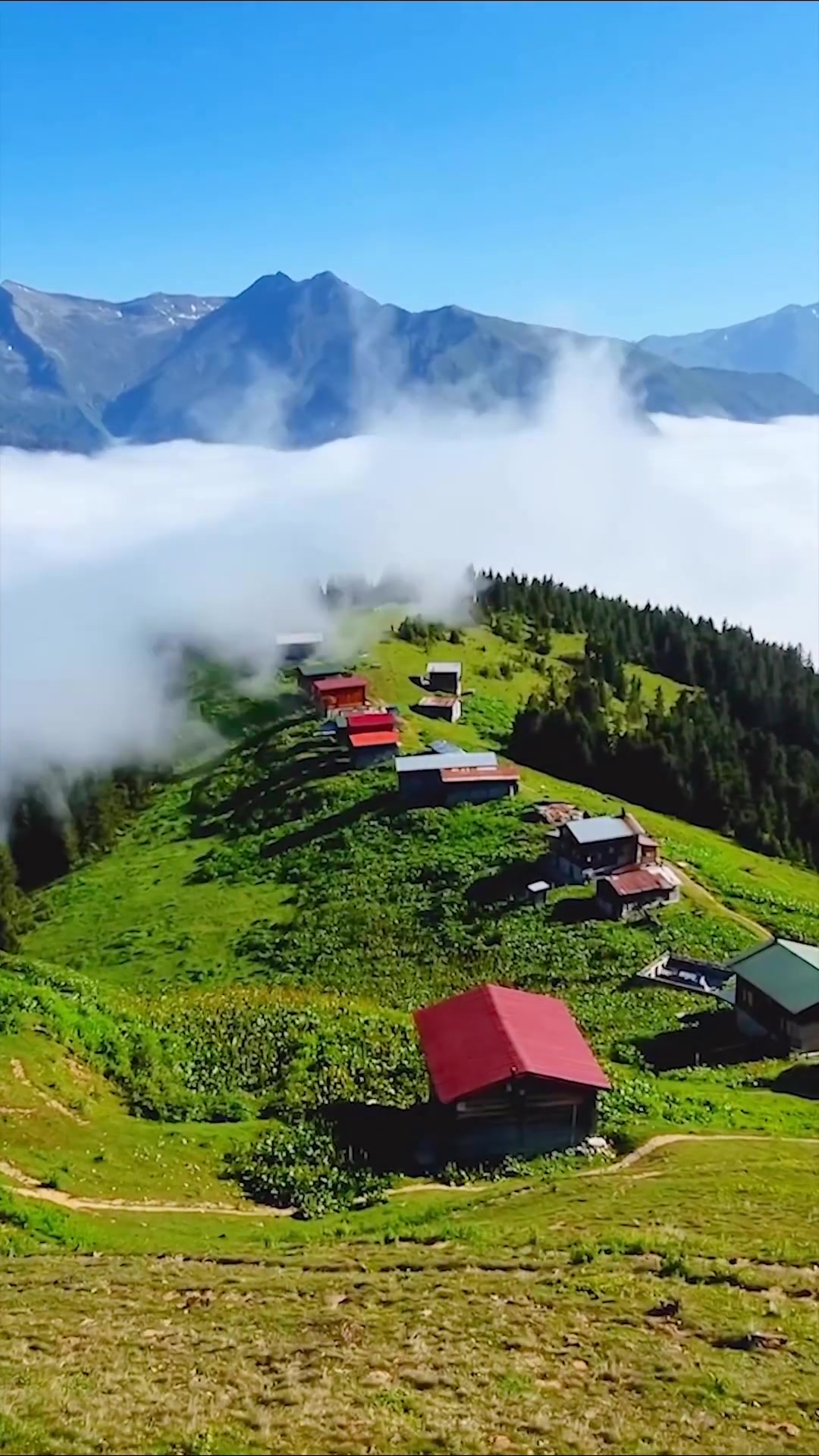 Mountain Village Aerial View: Stunning Landscape