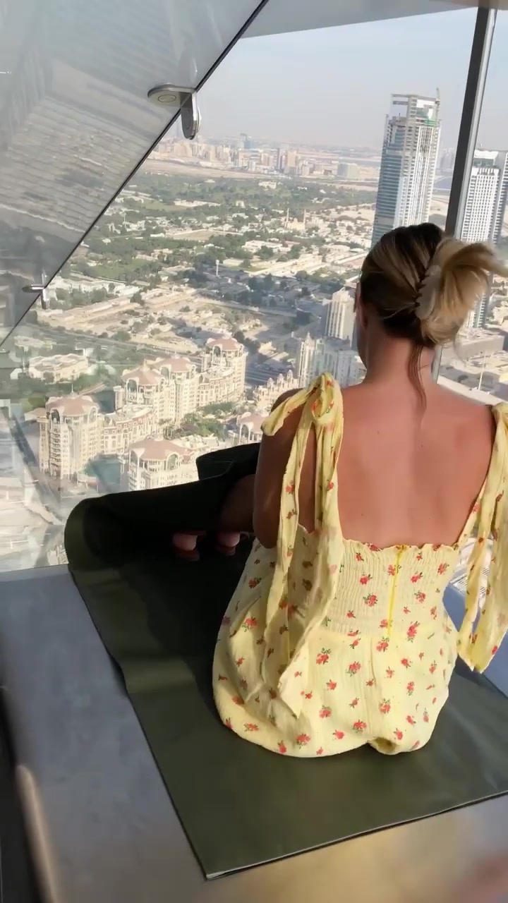 Dubai Sky Views: Glass Slide and Observation Deck