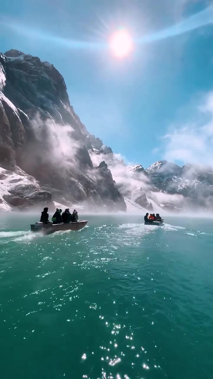 Kel Suu Lake Boat Tour in Kyrgyzstan