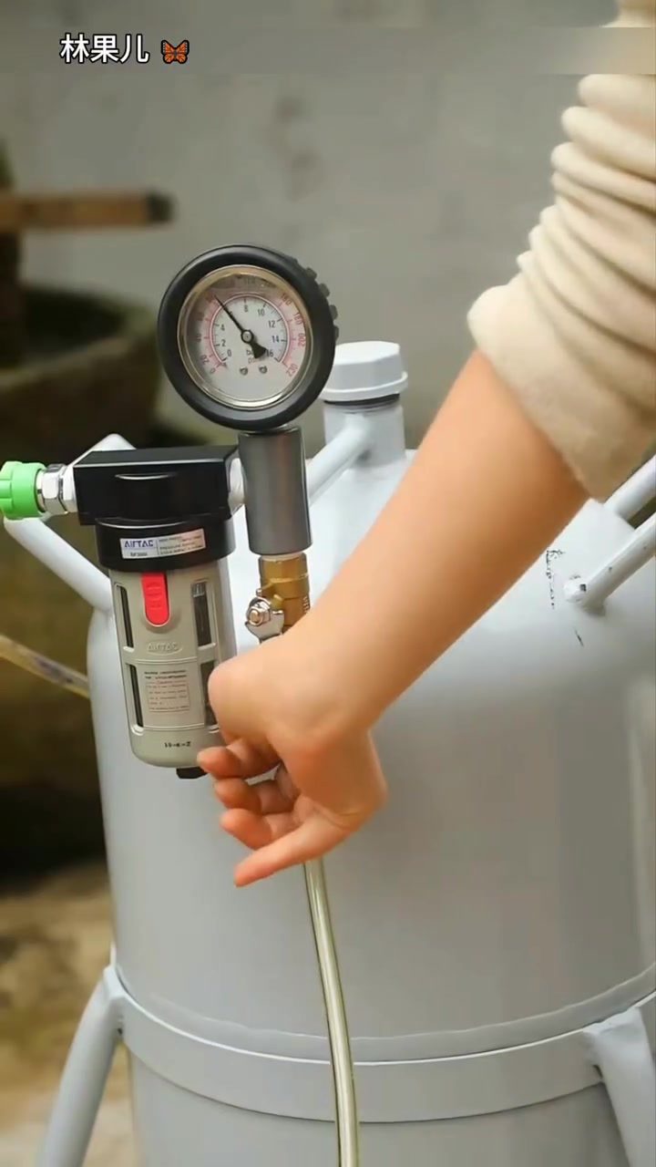 Crafting a Sandblaster: Turn Scrap Metal into a Powerful Tool