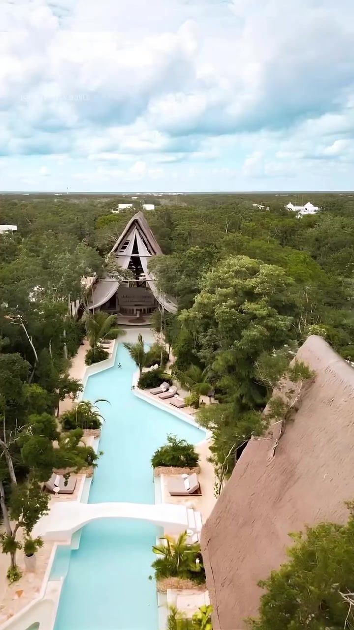 Tropical Villas: Nature, Luxury, and Relaxation in One