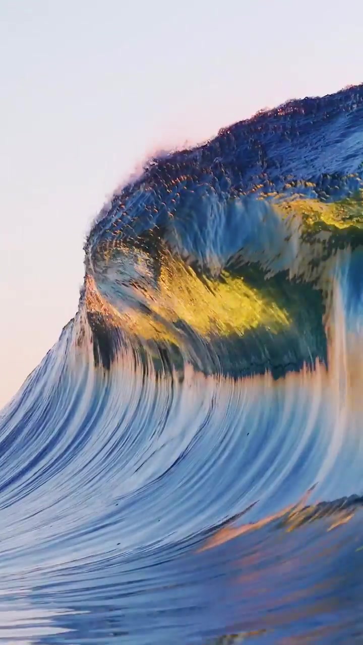 Australia's Biggest Waves: Ocean Beauty by Ryanpernofski