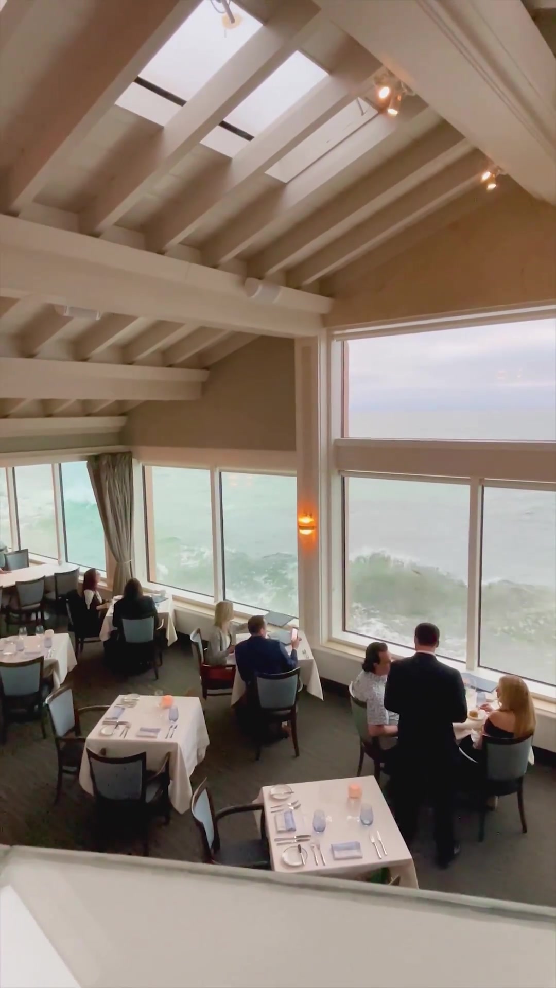Ocean View Restaurant: Dining with Panoramic Ocean Views