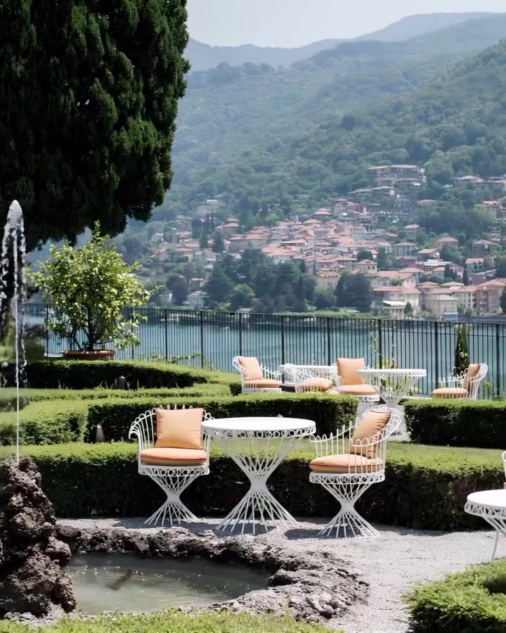 Serene Outdoor Cafe Designs: Blending Nature and Comfort