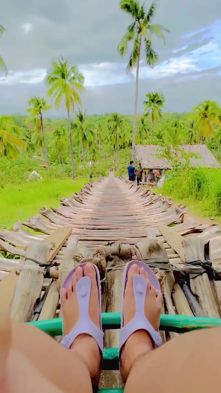 Wooden Boat Bridge Walkthrough: First-Person Perspective