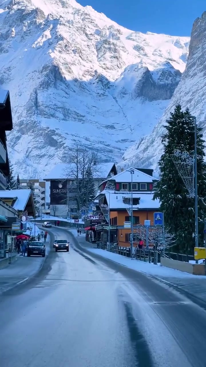 Winter Mountain Drive: Scenic Snow-Covered Town