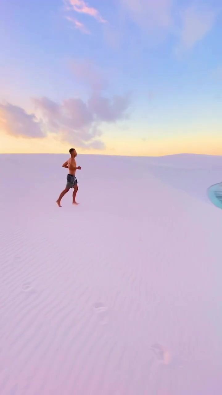 Running on White Sand Dunes: Scenic Adventure