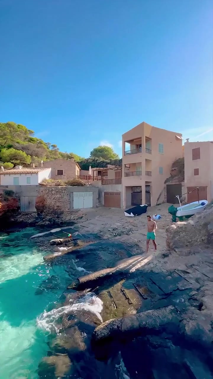 Coastal Swimming: Scenic Cove Experience