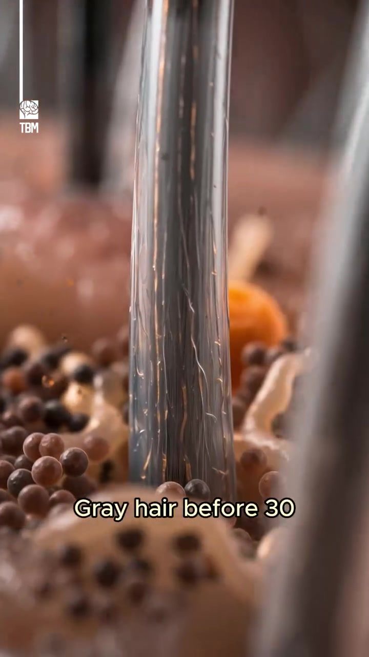 Coconut Oil & Other Natural Ways to Prevent Premature Graying