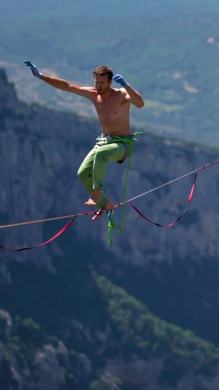 Justin Wagers' Highline Walk Over Verdon Gorge