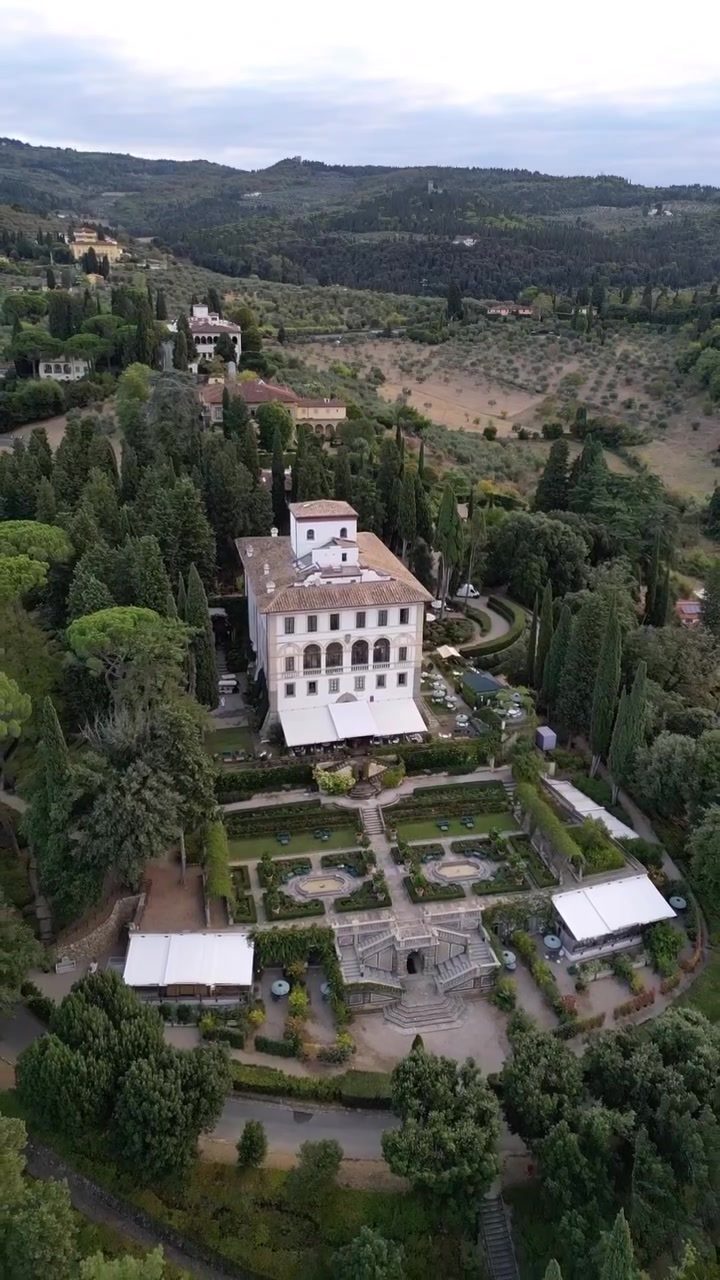 Aerial Tour of Villa Bardini's Gardens in Florence