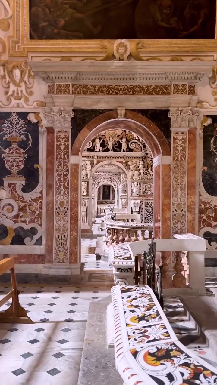 Chiesa del Gesù's Ornate Baroque Architecture