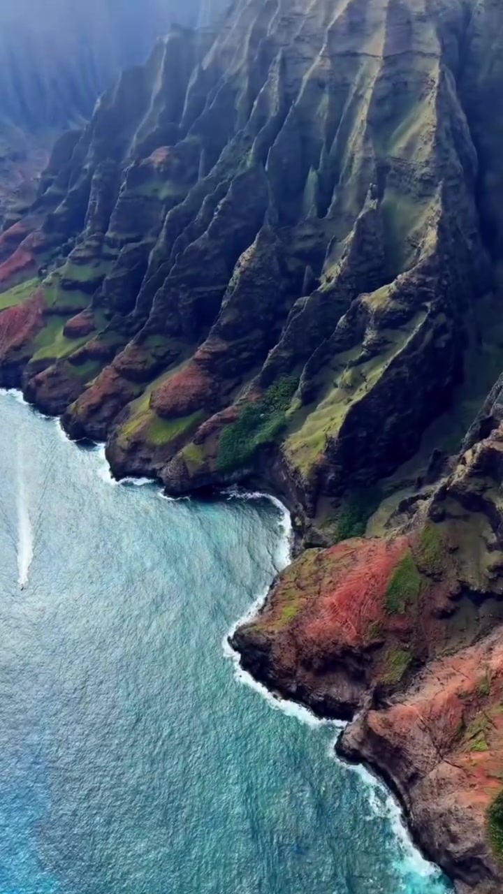 Na Pali Coast Kauai: Dramatic Hawaii Scenery