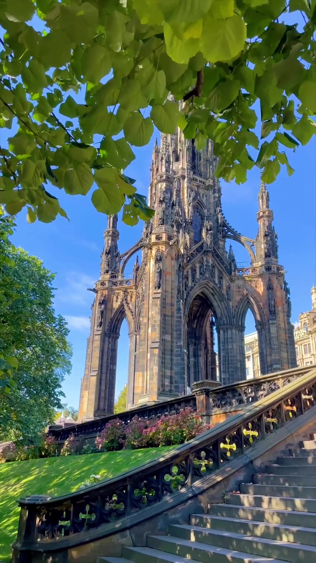 Scott Monument: World's Largest Writer Tribute
