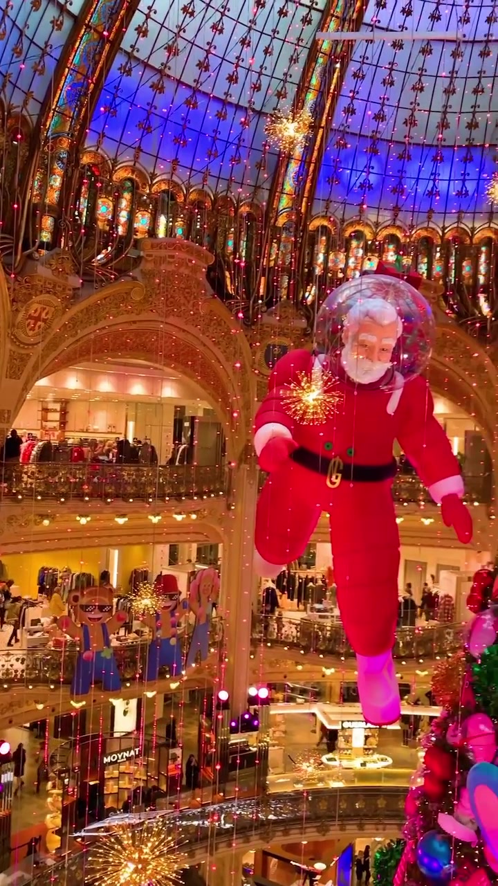 Paris Christmas Decorations: Iconic Landmarks and Festive Lights