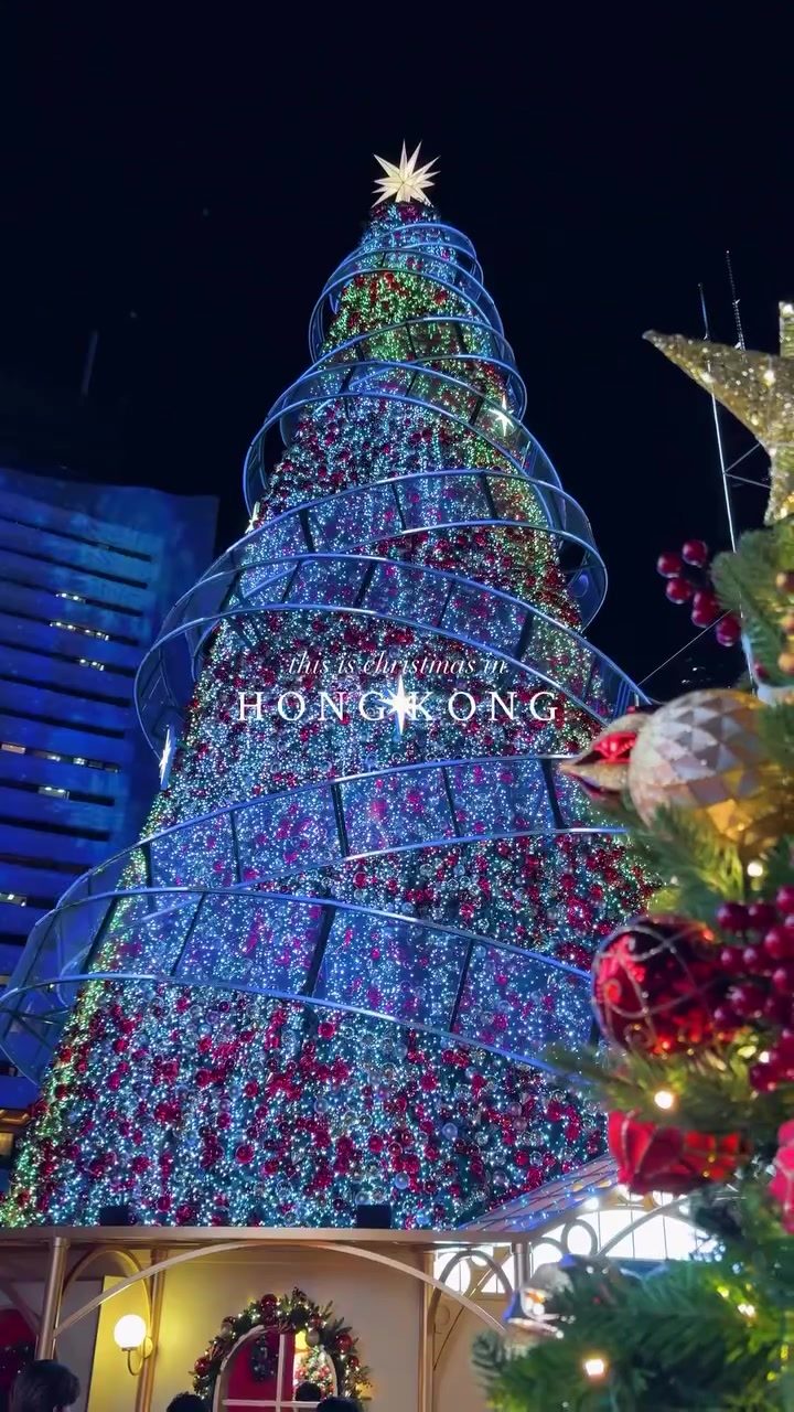 Hong Kong's Festive Magic: Christmas Lights and Luxury