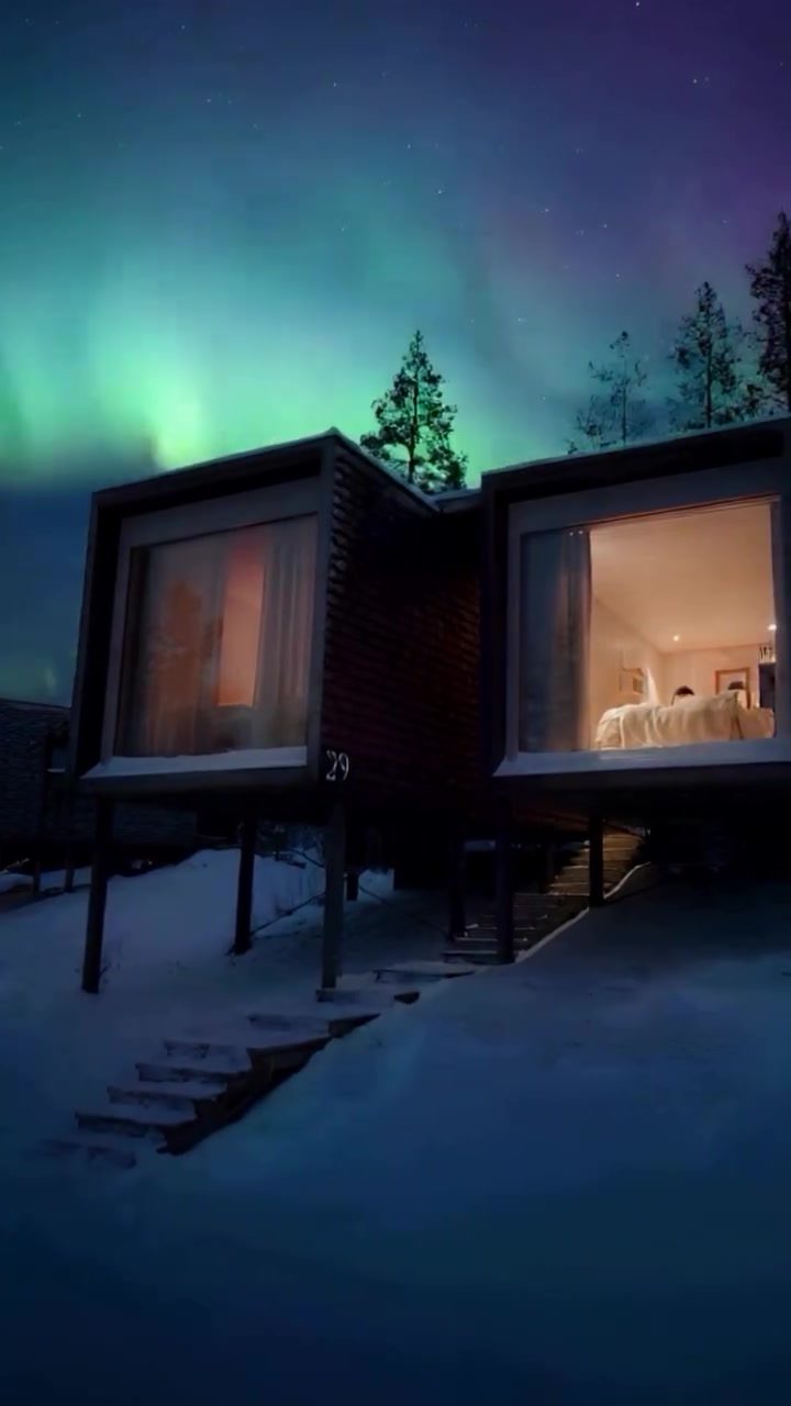 Luxurious Cabin Retreat: Experience Winter Wonderland